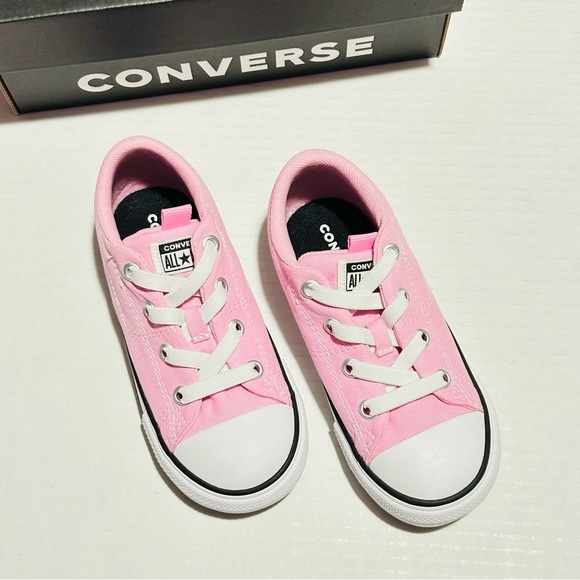 Chuck Taylor All Star Rave Toddler Low Top Shoes NEW - Picture 5 of 15